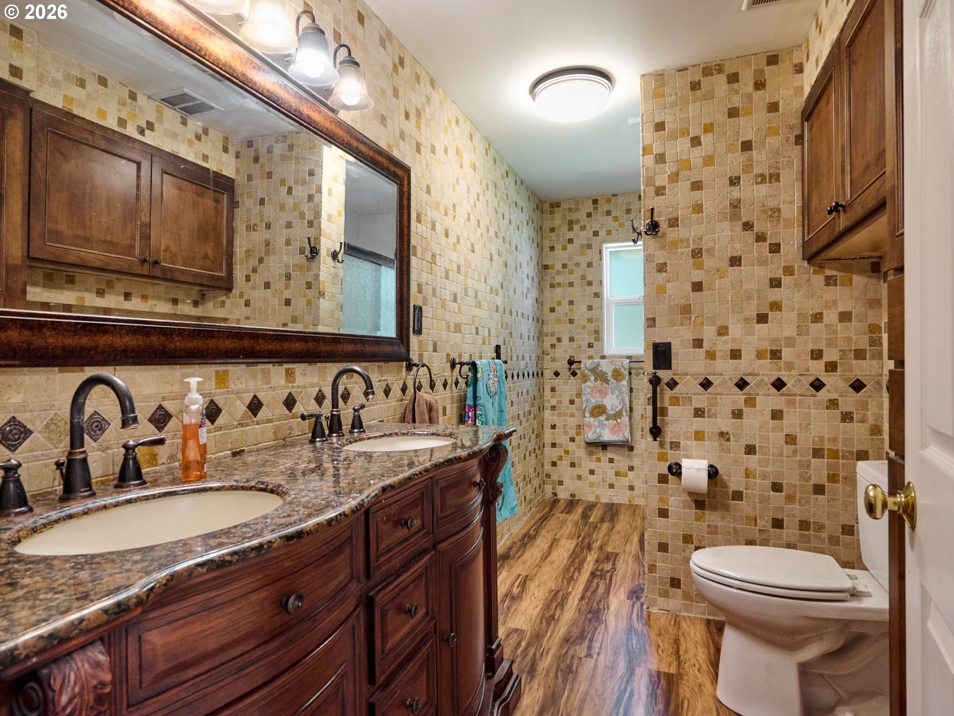 14653 Ottaway Road Northeast Aurora, OR 97002 - Photo 16 of 28 Bathroom