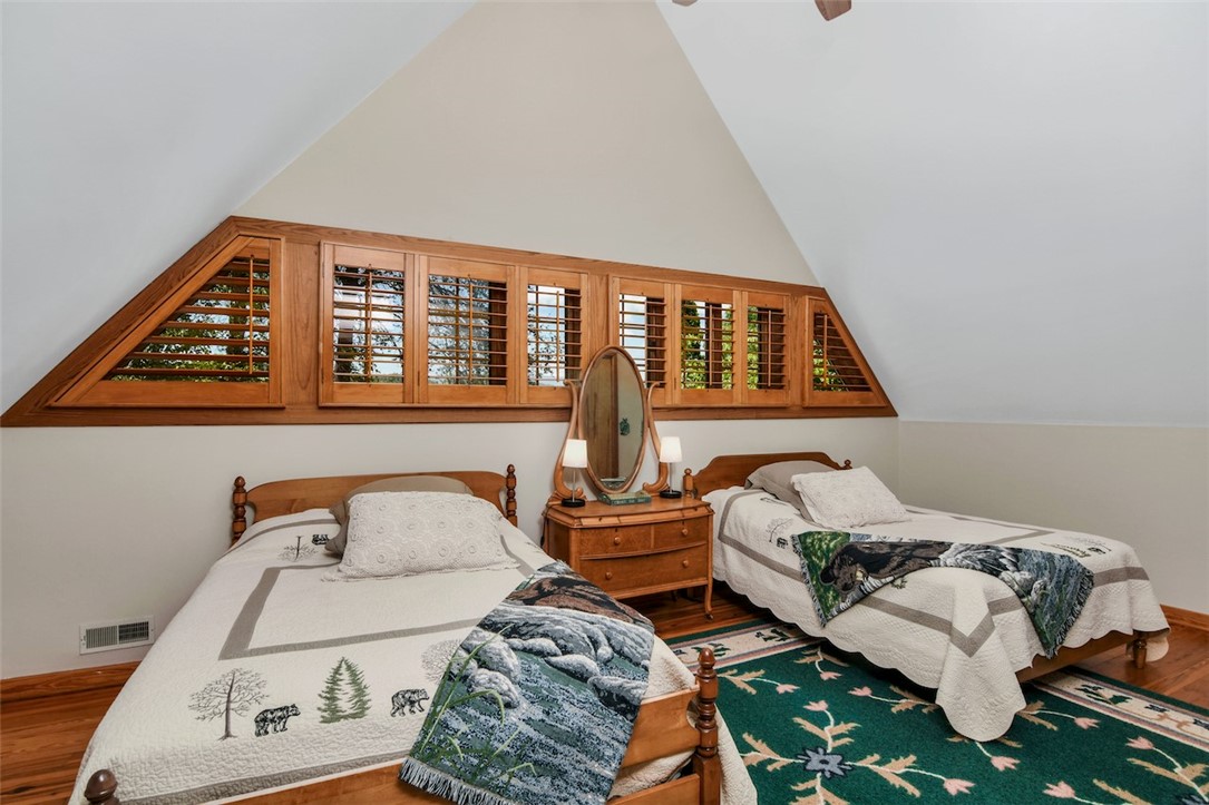 518 Turtle Head Drive Salem, SC 29676 - Photo 26 of 44 Loft Bedroom w/ Mountain Views