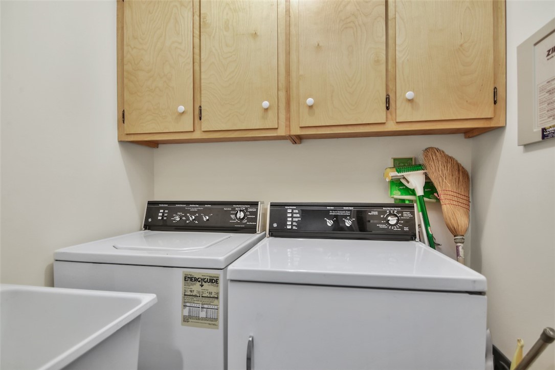 518 Turtle Head Drive Salem, SC 29676 - Photo 31 of 44 Main-Level Laundry Room