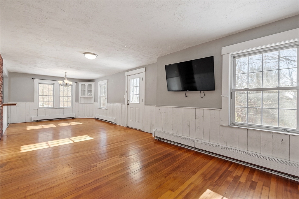 594 Betty Spring Road Gardner, MA 01440 - Photo 15 of 42 Gallery Image 15