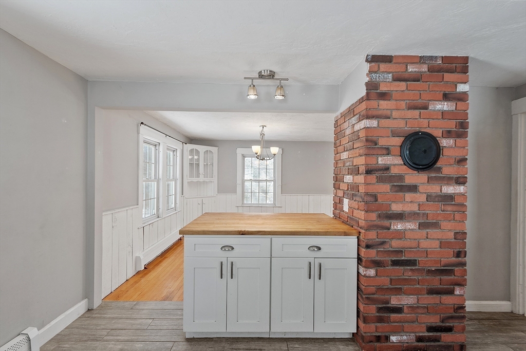 594 Betty Spring Road Gardner, MA 01440 - Photo 8 of 42 Gallery Image 8