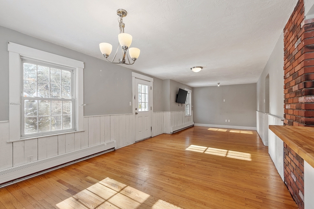 594 Betty Spring Road Gardner, MA 01440 - Photo 9 of 42 Gallery Image 9