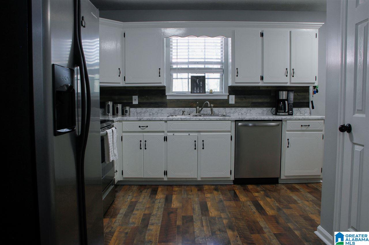 274 Jones Street Jacksonville, AL 36265 - Photo 5 of 24