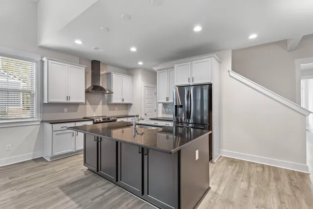 $329,000 | 5100 Park Creek Avenue, North Charleston, SC 29418