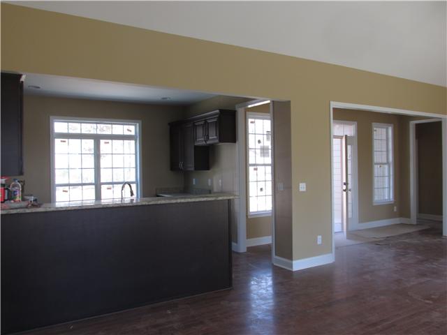 411 Kaiser Road Dickson, TN 37055 - Photo 8 of 10