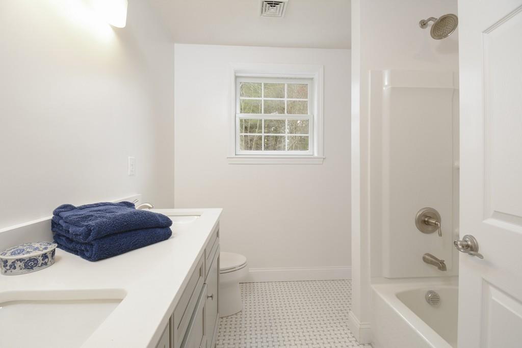 662 Old Harvard Road Boxborough, MA 01719 - Photo 16 of 19