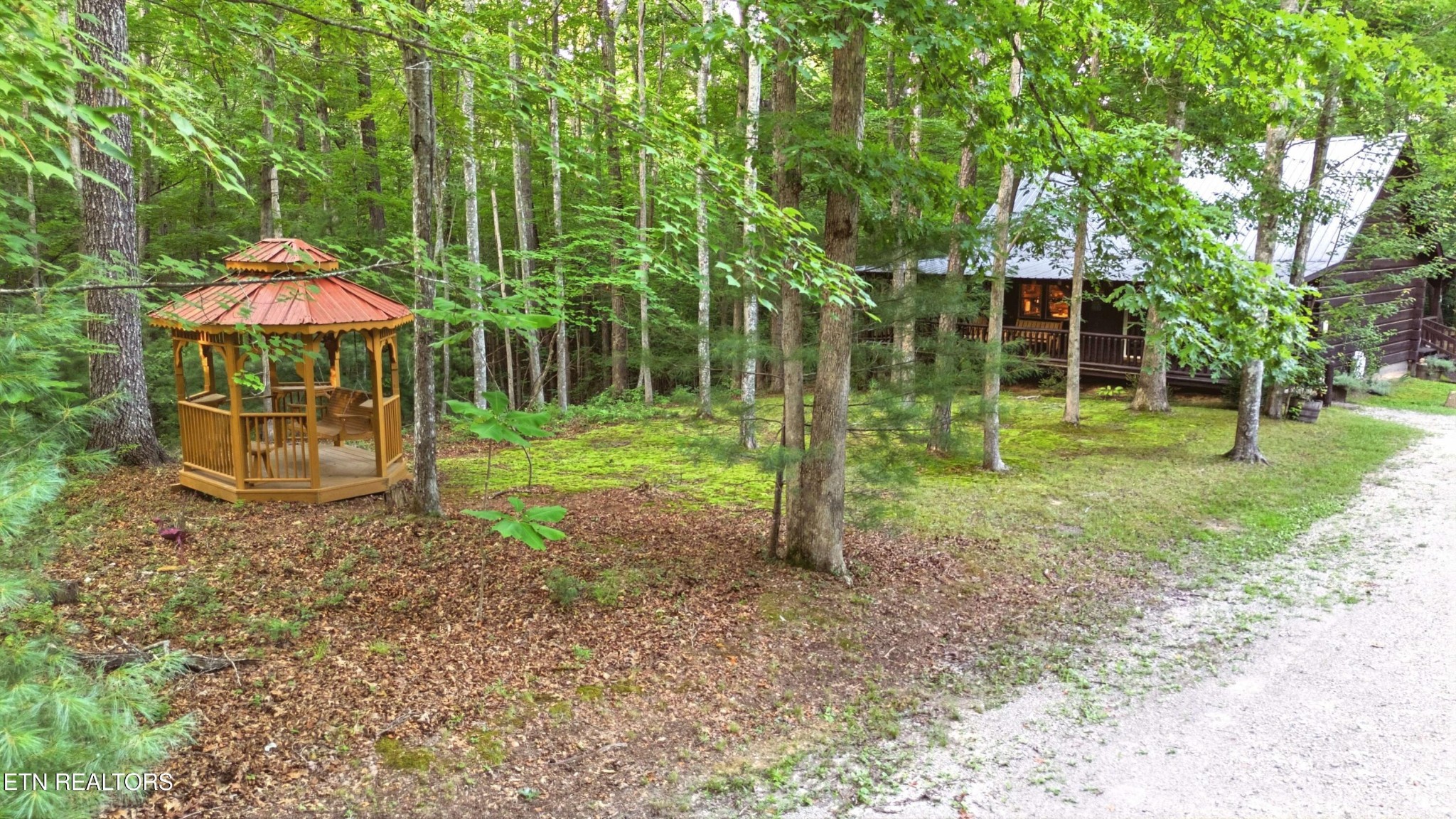 784 Wilderness Trail Oneida, TN 37841 - Photo 30 of 34