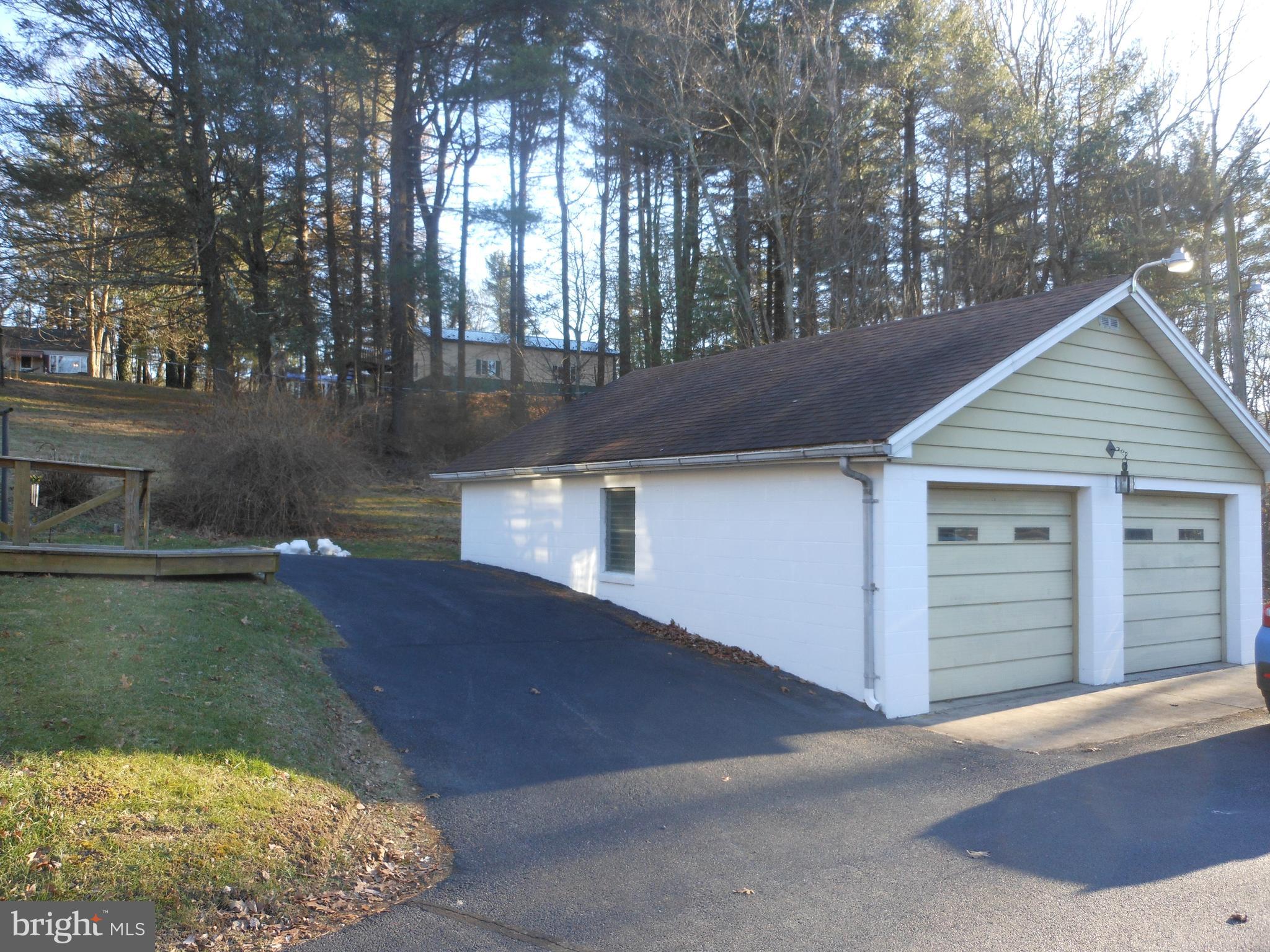 61 Church Road Orrtanna, PA 17353 - Photo 8 of 39 Gallery Image 8