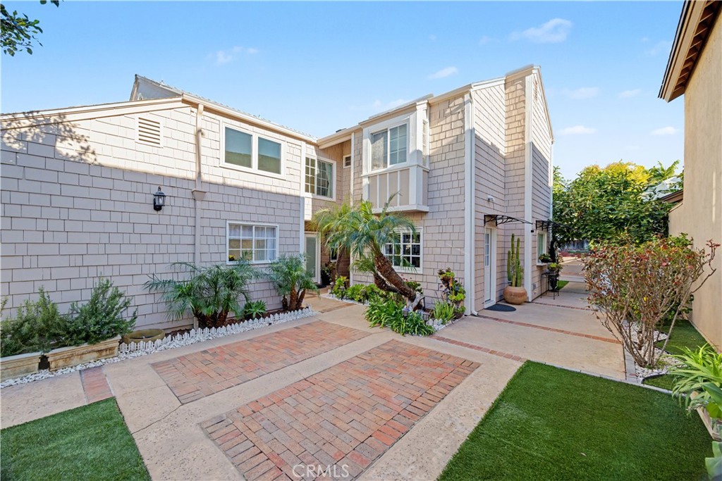 8 Monticello Irvine, CA 92620 - Photo 2 of 52