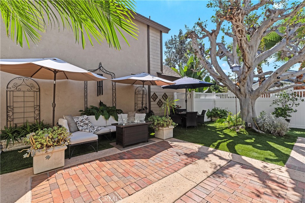 8 Monticello Irvine, CA 92620 - Photo 3 of 52