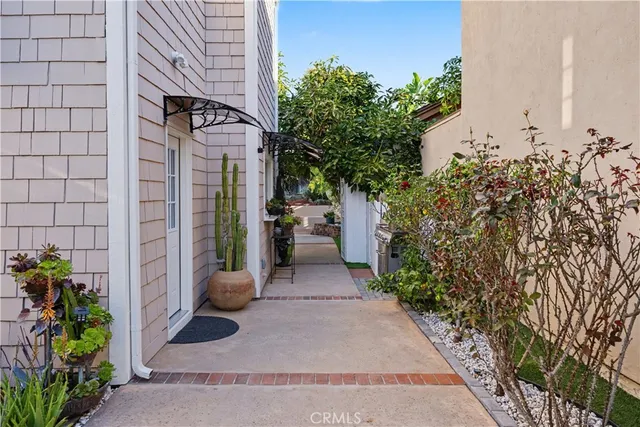 $1,798,888 | 8 Monticello, Irvine, CA 92620