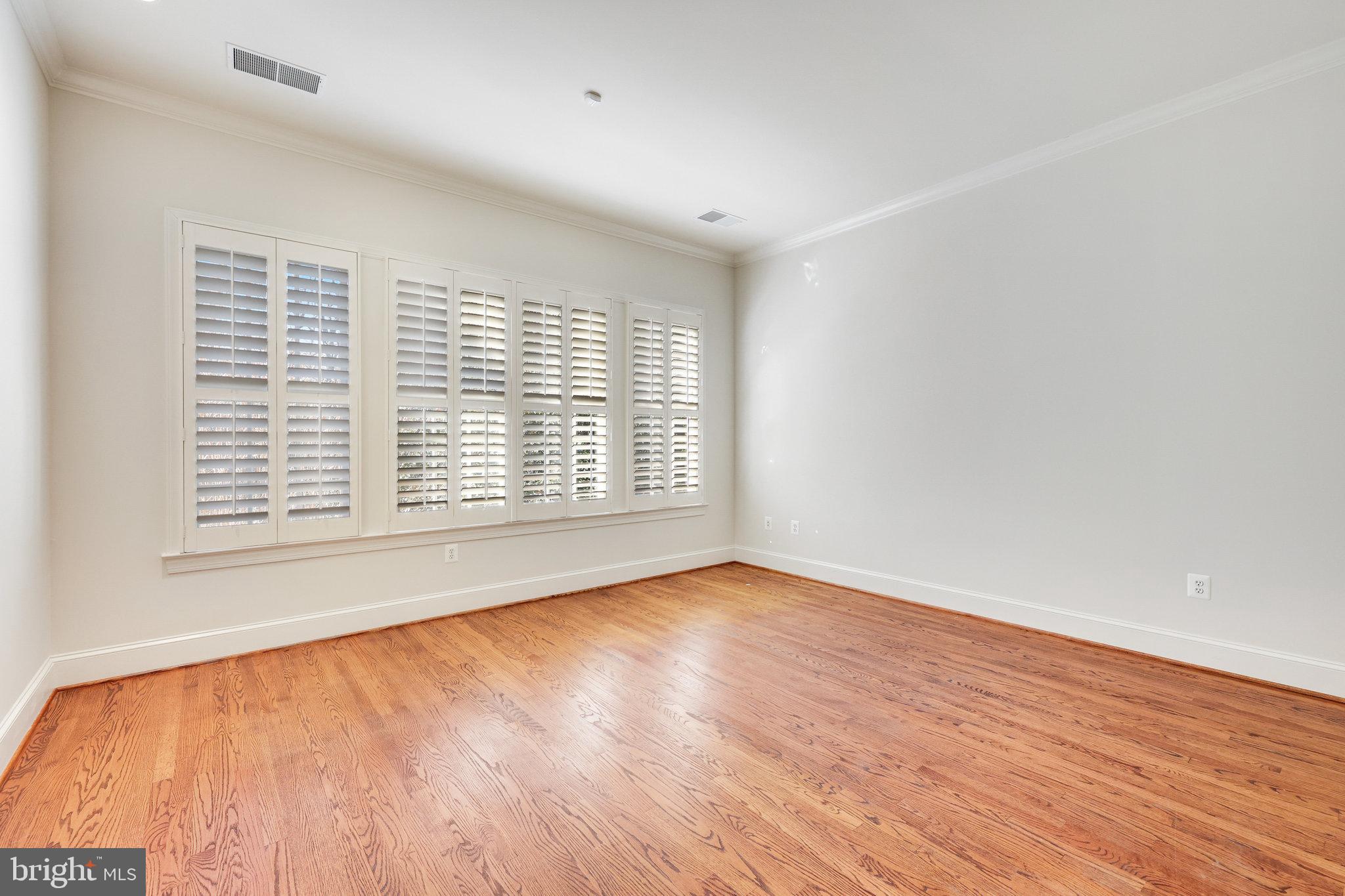 1064 Silent Ridge Court McLean, VA 22102 - Photo 42 of 70 Bedroom #5