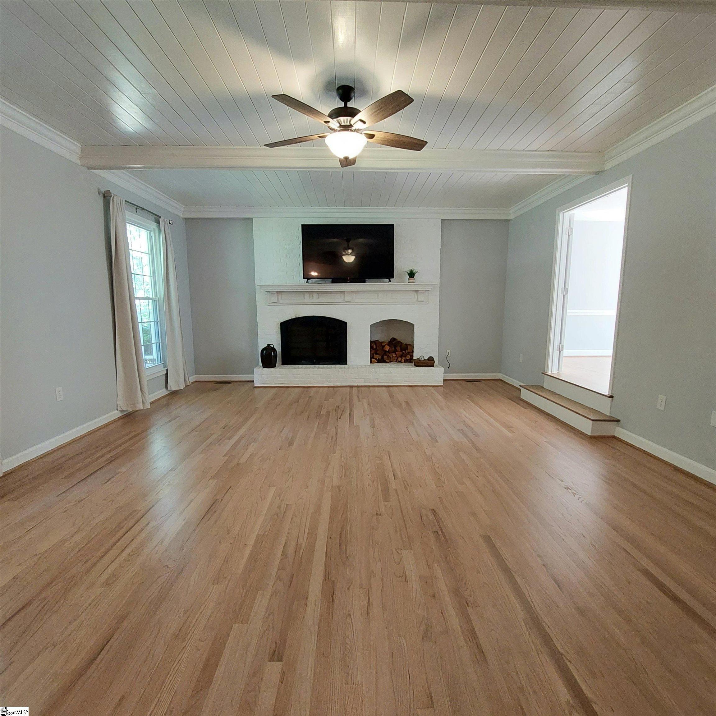218 Burning Bush Road Greenville, SC 29607 - Photo 8 of 34 Gallery Image 8