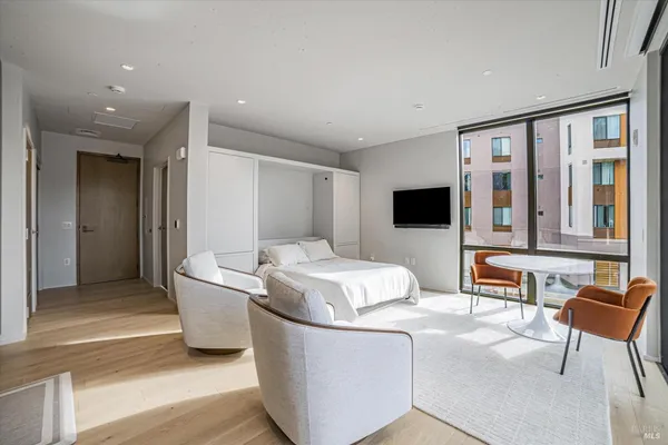 $899,000 | 131 Sawmill Circle, Unit 203, Healdsburg, CA 95448