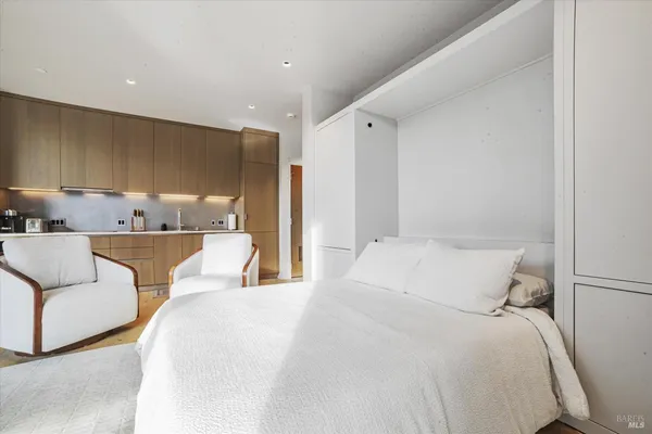 $899,000 | 131 Sawmill Circle, Unit 203, Healdsburg, CA 95448