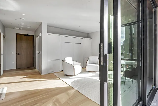 $899,000 | 131 Sawmill Circle, Unit 203, Healdsburg, CA 95448