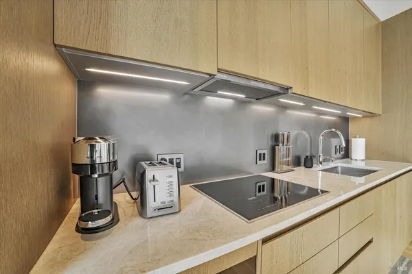 $899,000 | 131 Sawmill Circle, Unit 203, Healdsburg, CA 95448