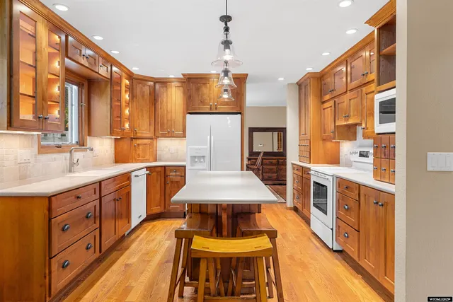 $565,000 | 1940 Kingsbury Drive, Casper, WY 82609