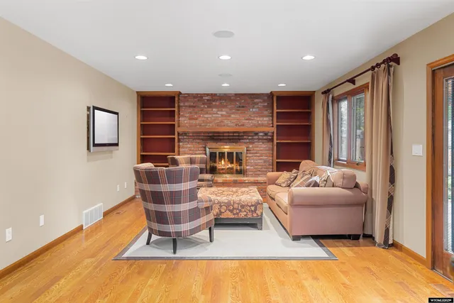$565,000 | 1940 Kingsbury Drive, Casper, WY 82609