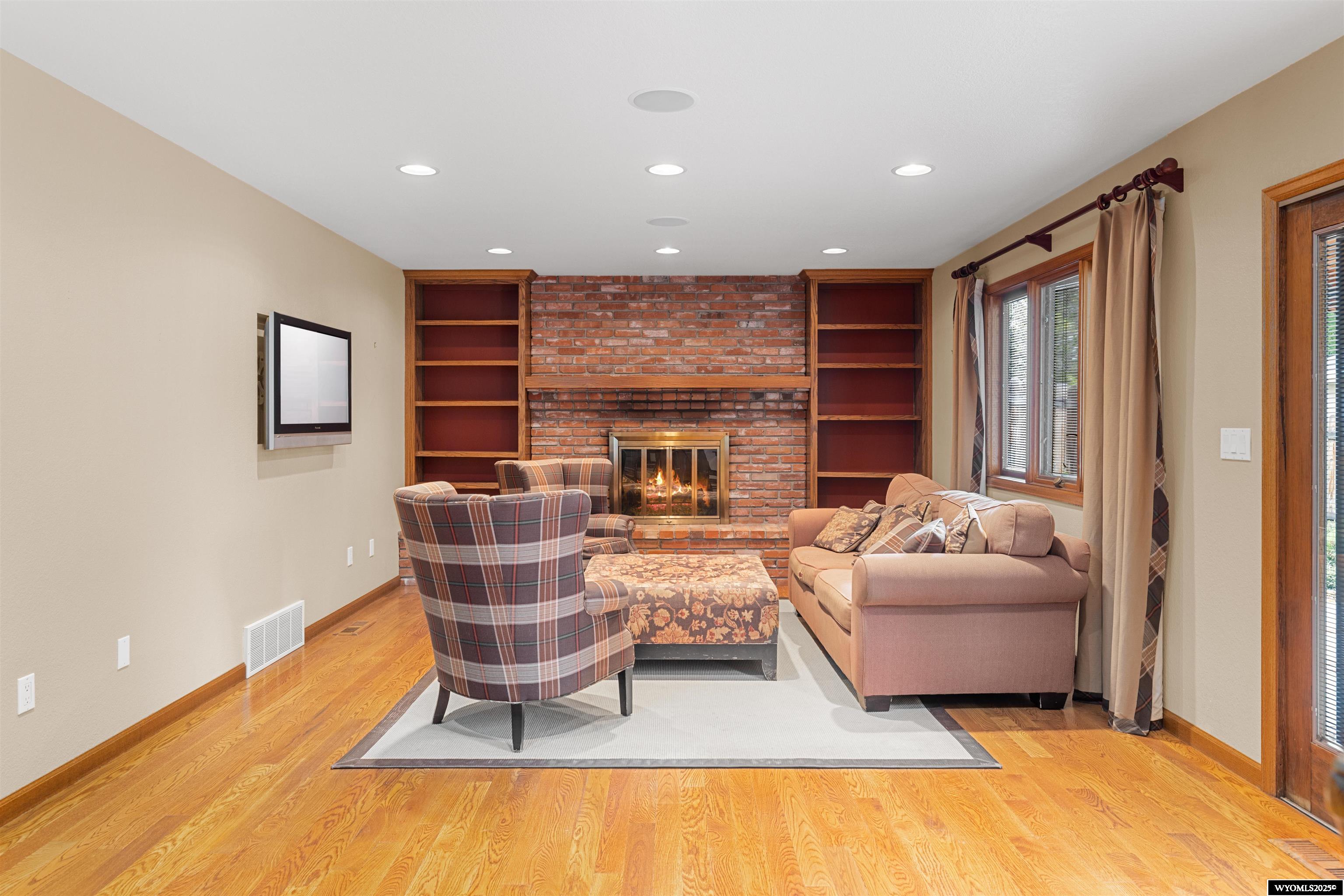 1940 Kingsbury Drive Casper, WY 82609 - Photo 17 of 50