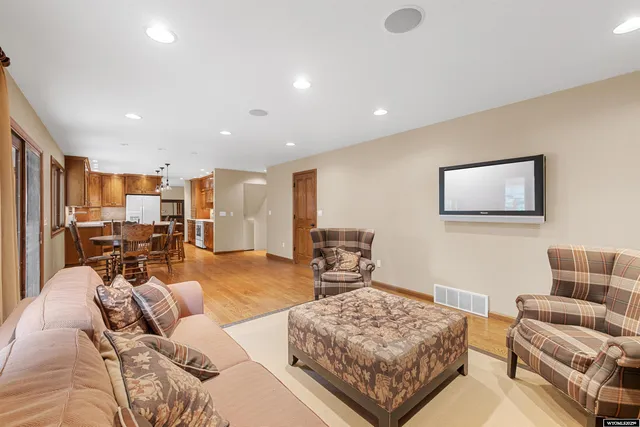 $565,000 | 1940 Kingsbury Drive, Casper, WY 82609