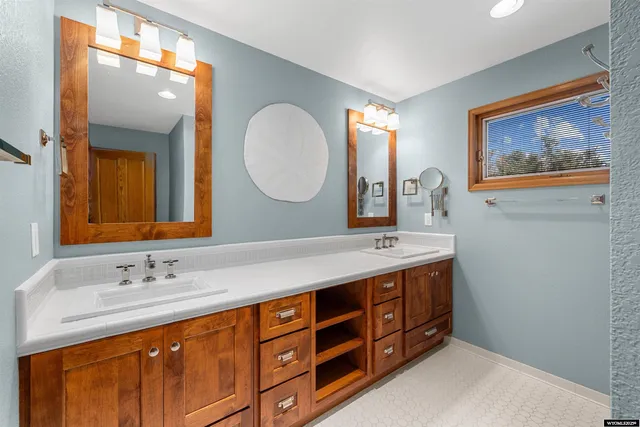 $565,000 | 1940 Kingsbury Drive, Casper, WY 82609