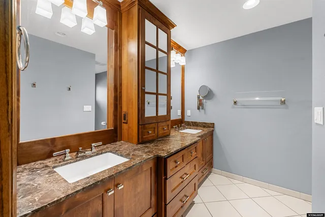 $565,000 | 1940 Kingsbury Drive, Casper, WY 82609