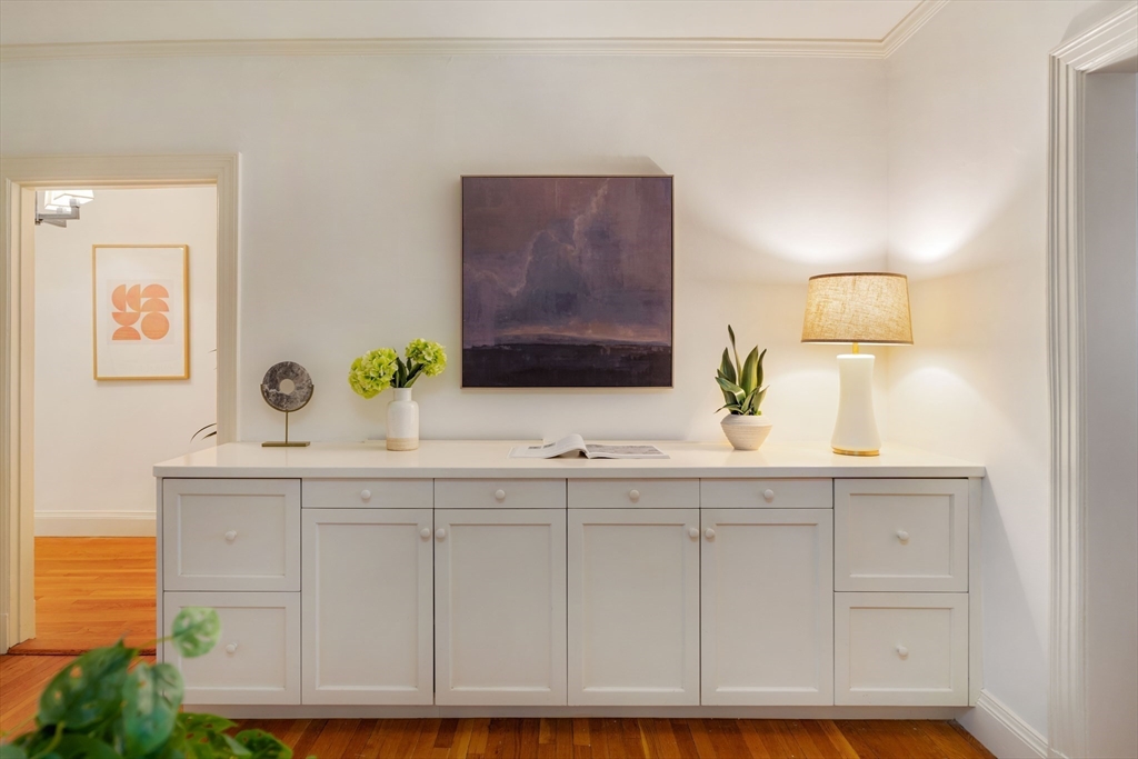 984 Memorial Drive, Unit 984503 Cambridge, MA 02138 - Photo 9 of 30 a bathroom with a sink and a mirror