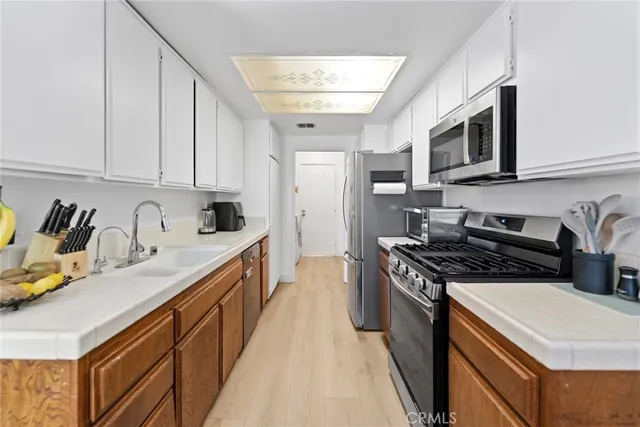 $570,000 | 1814 Garvey Avenue, Unit B, Alhambra, CA 91803