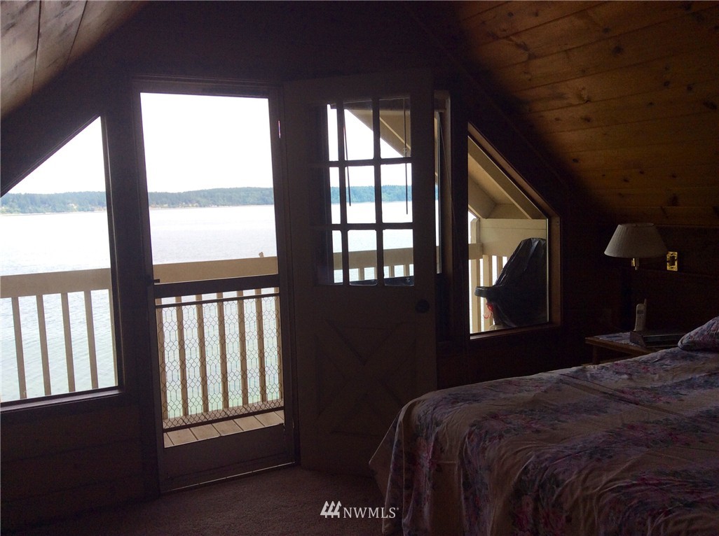 220 East Sund Road Grapeview, WA 98546 - Photo 11 of 18 Gallery Image 11