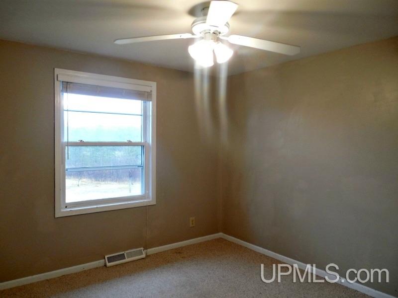 W10030 Barnes Lake Road Dunbar, WI 54119 - Photo 10 of 23 Gallery Image 10