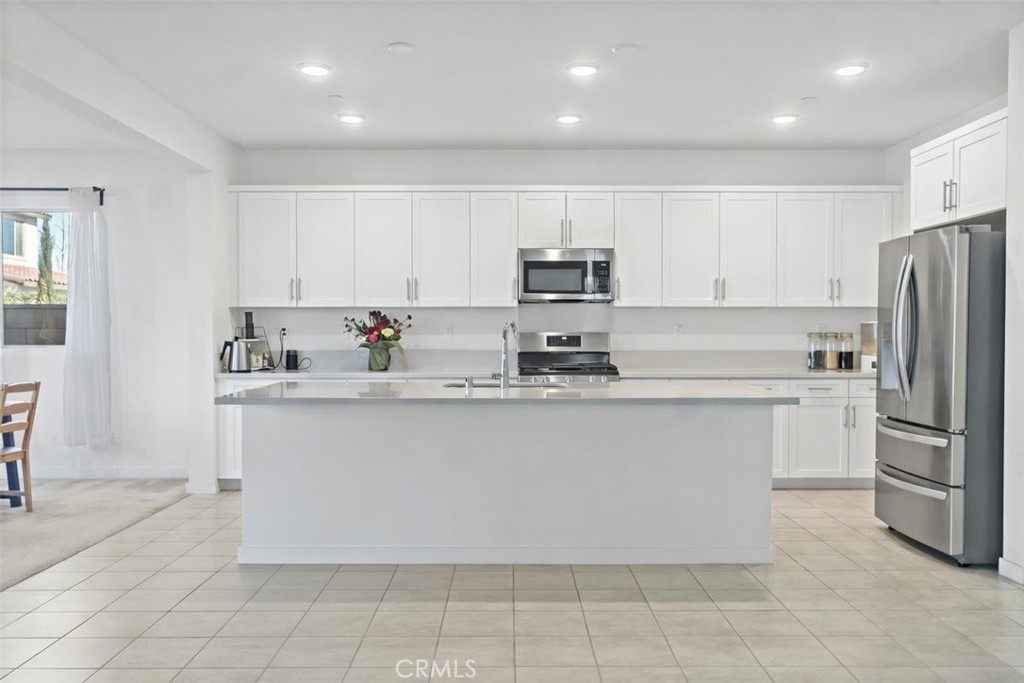 2575 East Embry Lane Ontario, CA 91762 - Photo 11 of 30