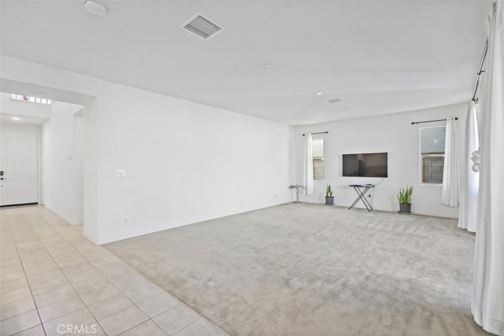 2575 East Embry Lane Ontario, CA 91762 - Photo 8 of 30