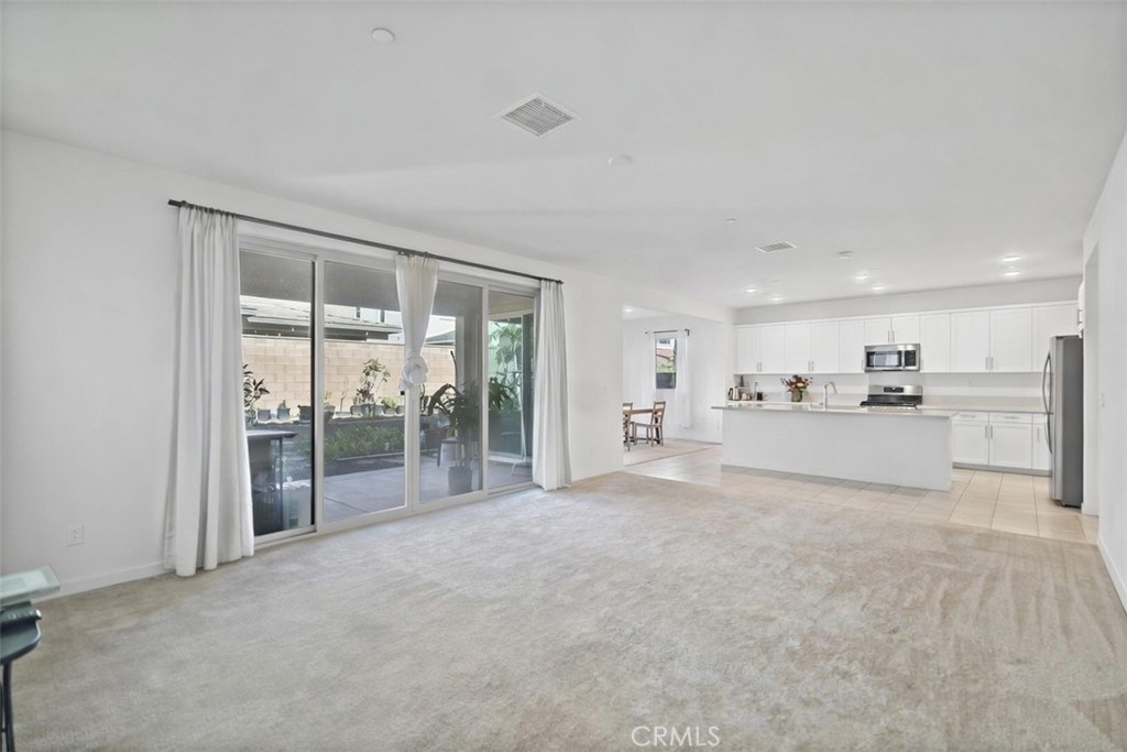 2575 East Embry Lane Ontario, CA 91762 - Photo 9 of 30