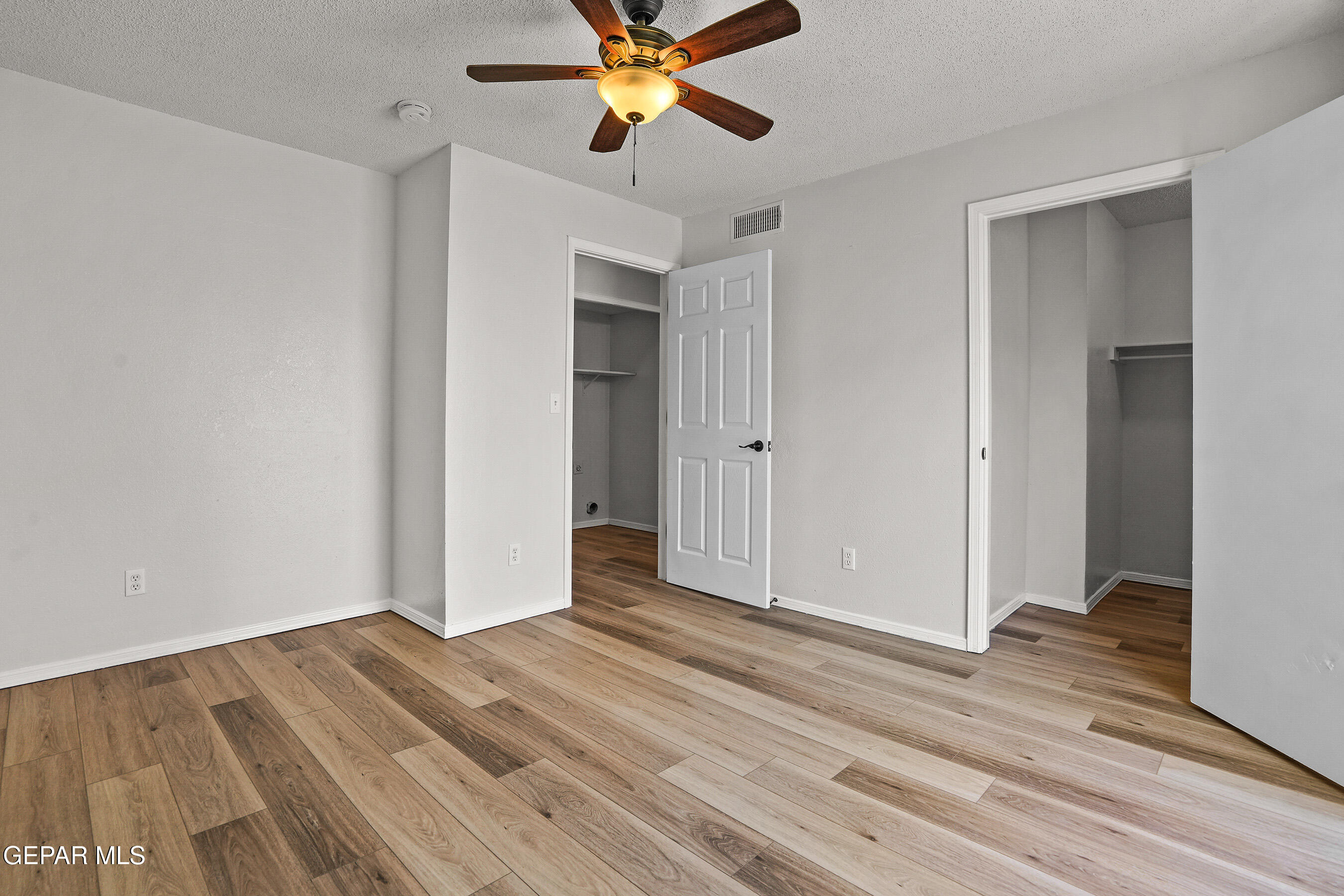11023 Splendor Court El Paso, TX 79936 - Photo 14 of 43 Downstairs Primary