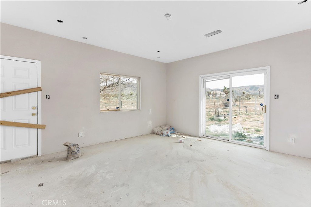 26525 Papago Road Apple Valley, CA 92307 - Photo 20 of 40