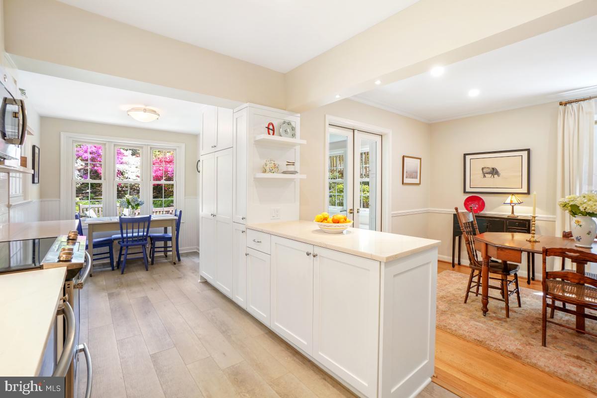 409 Hamilton Avenue Silver Spring, MD 20901 - Photo 11 of 46 quartz counters