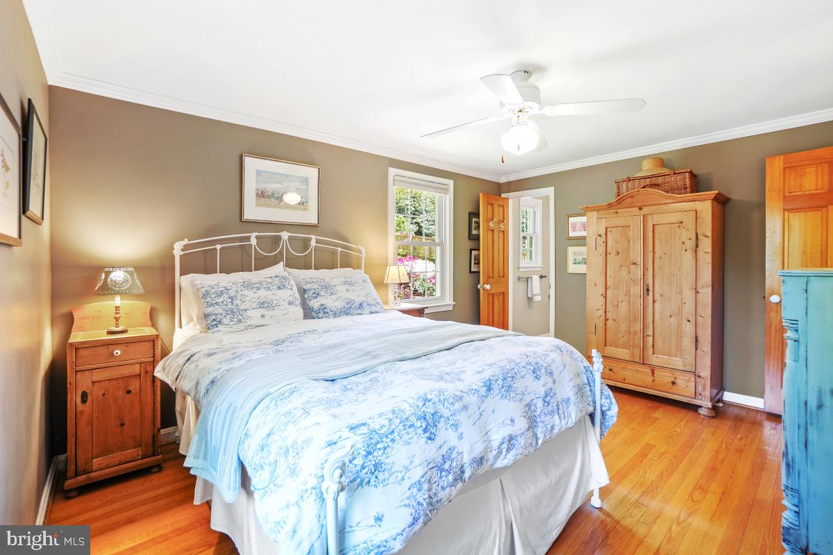 409 Hamilton Avenue Silver Spring, MD 20901 - Photo 20 of 46 with ensuite bath