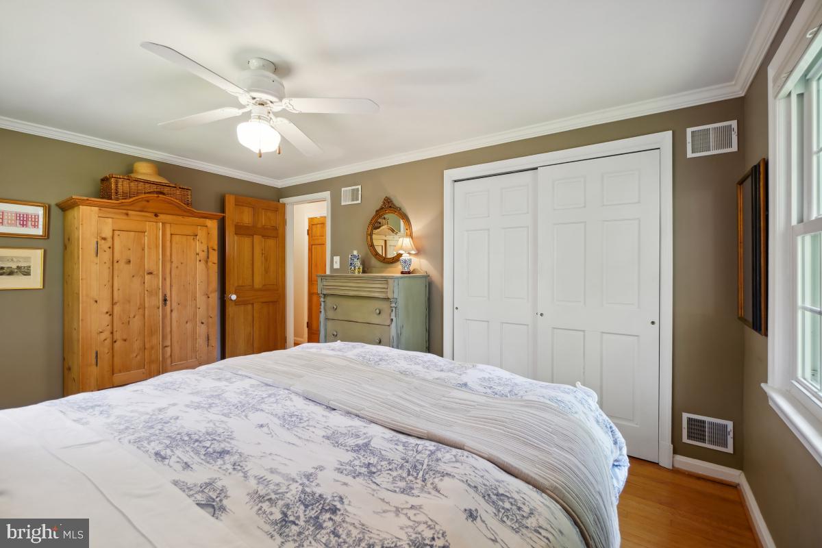 409 Hamilton Avenue Silver Spring, MD 20901 - Photo 21 of 46