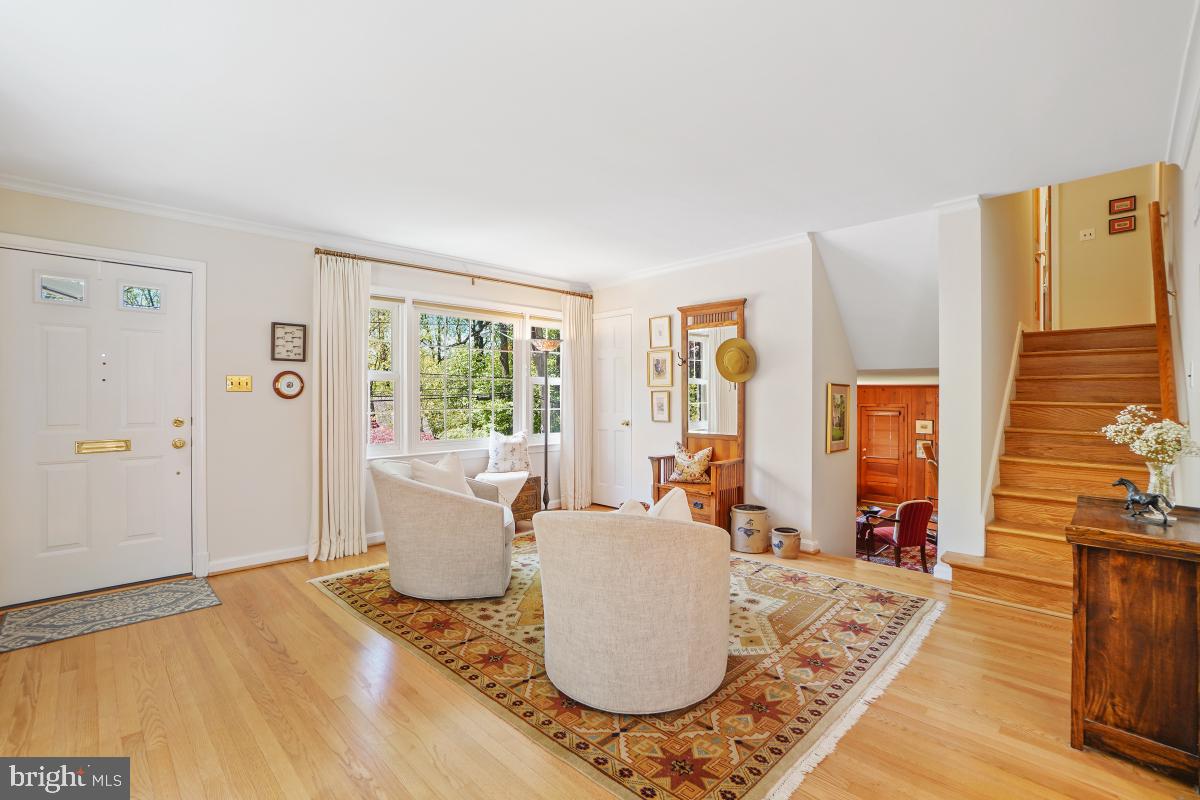 409 Hamilton Avenue Silver Spring, MD 20901 - Photo 7 of 46