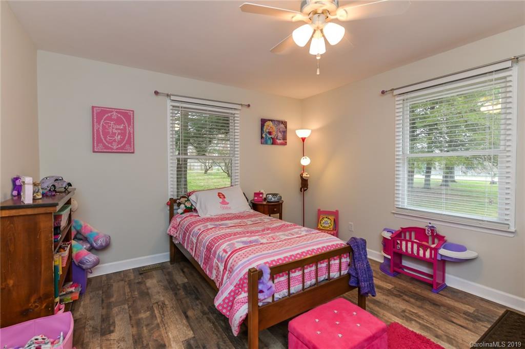 1613 Jim McCarter Road Clover, SC 29710 - Photo 21 of 29 Gallery Image 21