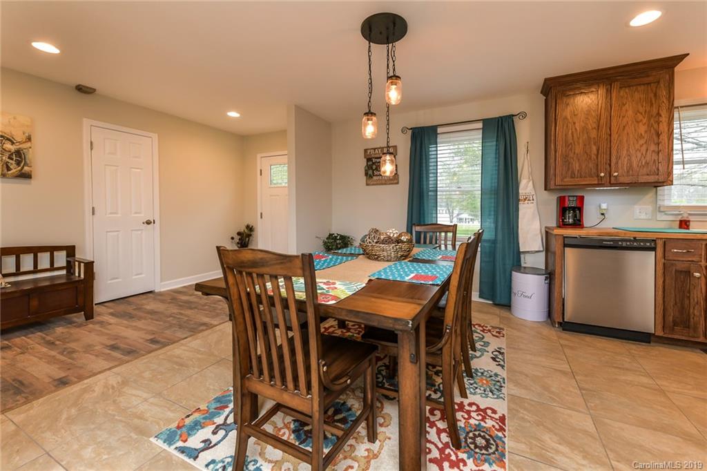 1613 Jim McCarter Road Clover, SC 29710 - Photo 4 of 29 Gallery Image 4