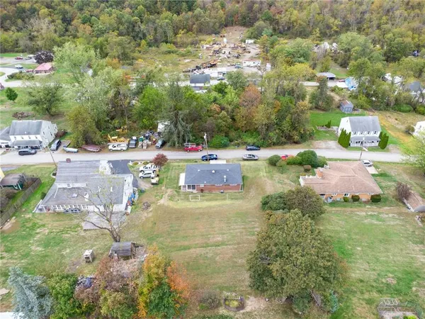 $180,000 | 8044 Gladstone Drive, Irwin, PA 15642