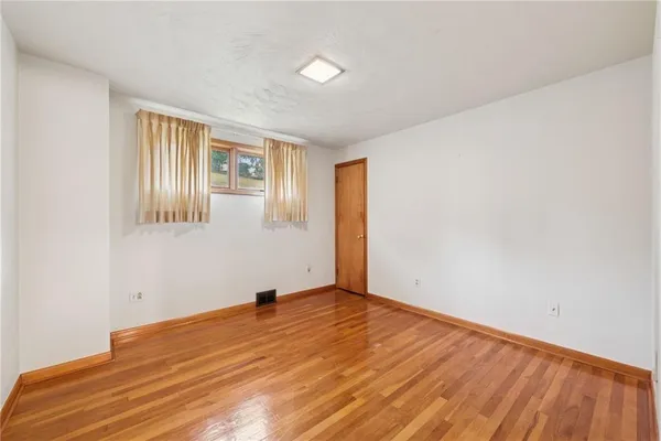 $180,000 | 8044 Gladstone Drive, Irwin, PA 15642