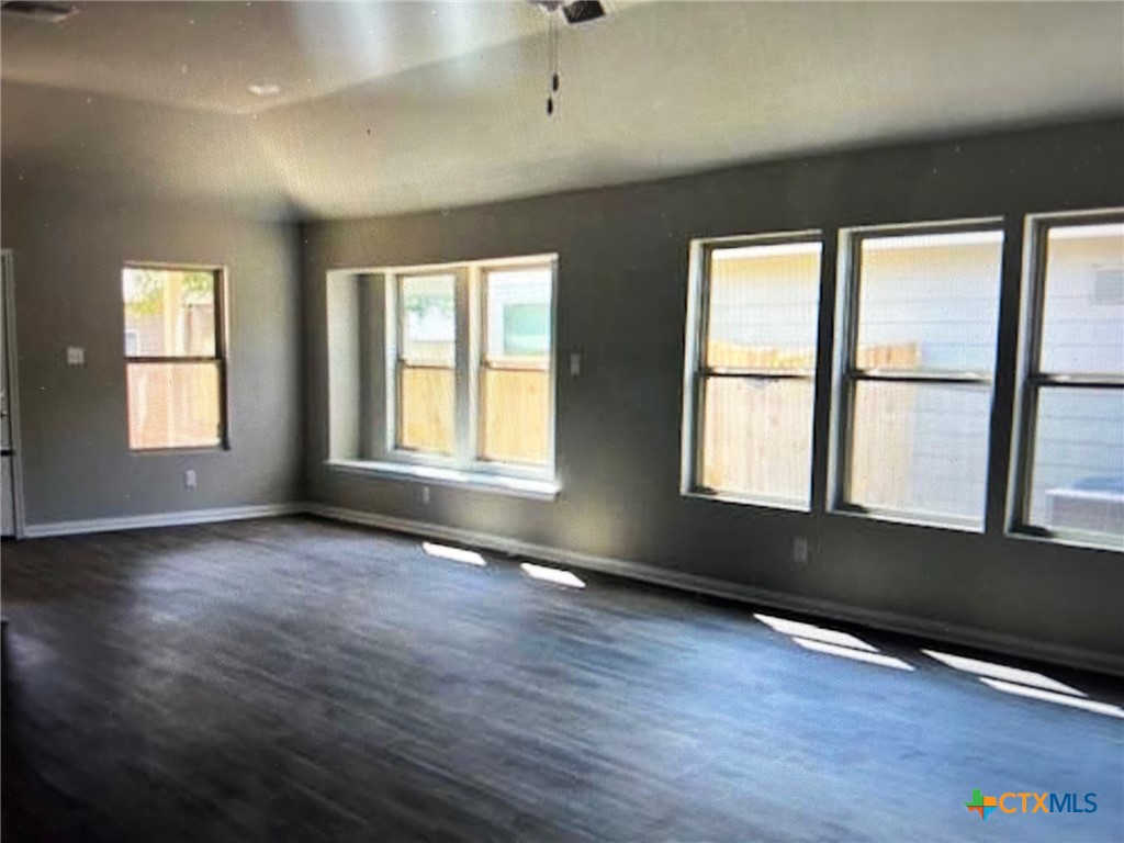 1109 Elm Fall Fall, Unit FALL Seguin, TX 78155 - Photo 11 of 20