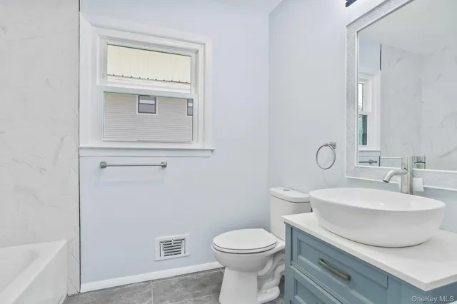 $379,900 | 34 Warwick Place, Unit D, Yorktown Heights, NY 10598