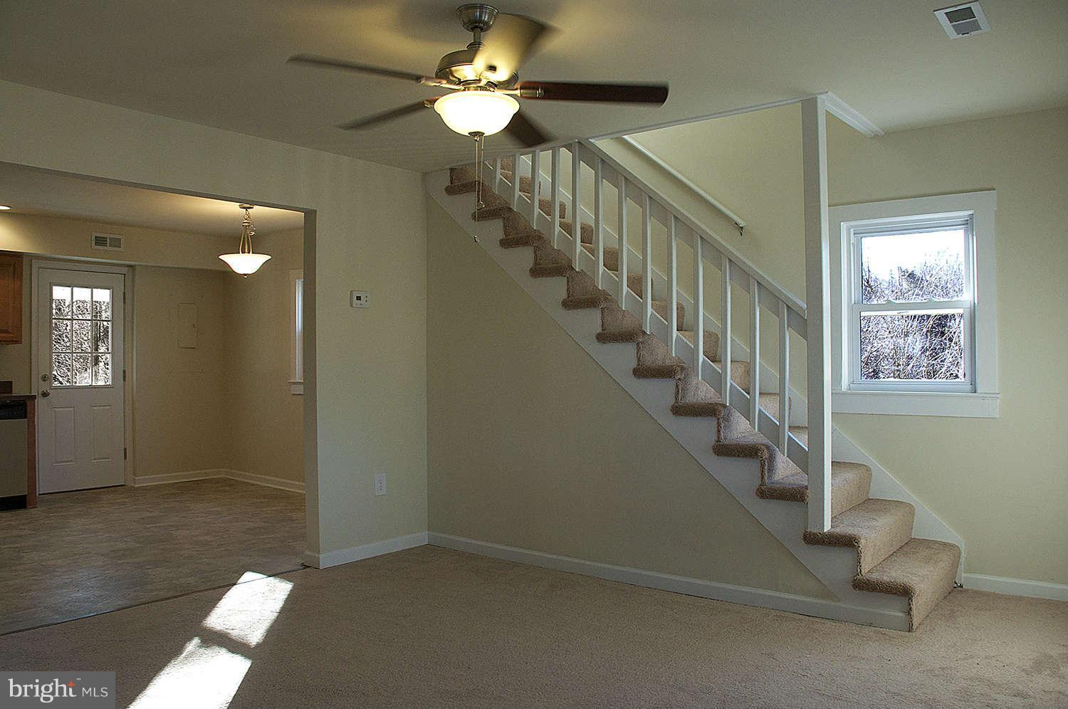 6104 Griffinsburg Road Boston, VA 22713 - Photo 7 of 23 Living Room
