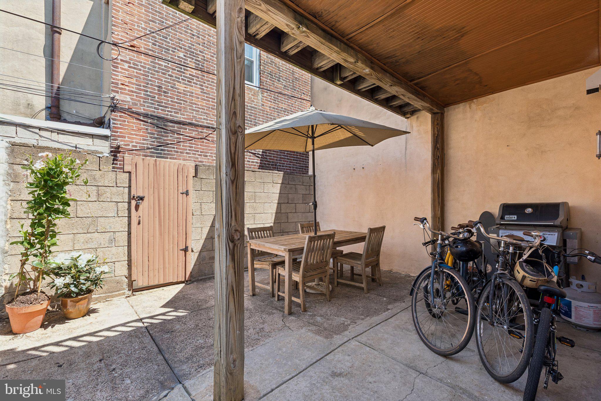 1109 Morris Street Philadelphia, PA 19148 - Photo 18 of 32 Large Back Patio for Grilling and Dining
