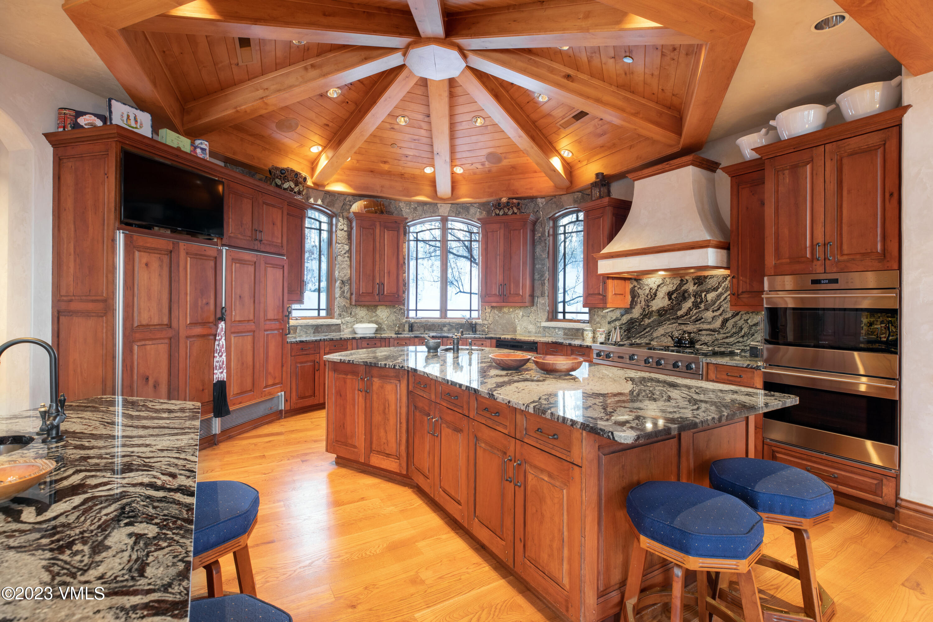 2419 Colorow Road Edwards, CO 81632 - Photo 13 of 49 2419_colorow_rd_interior_kitchen
