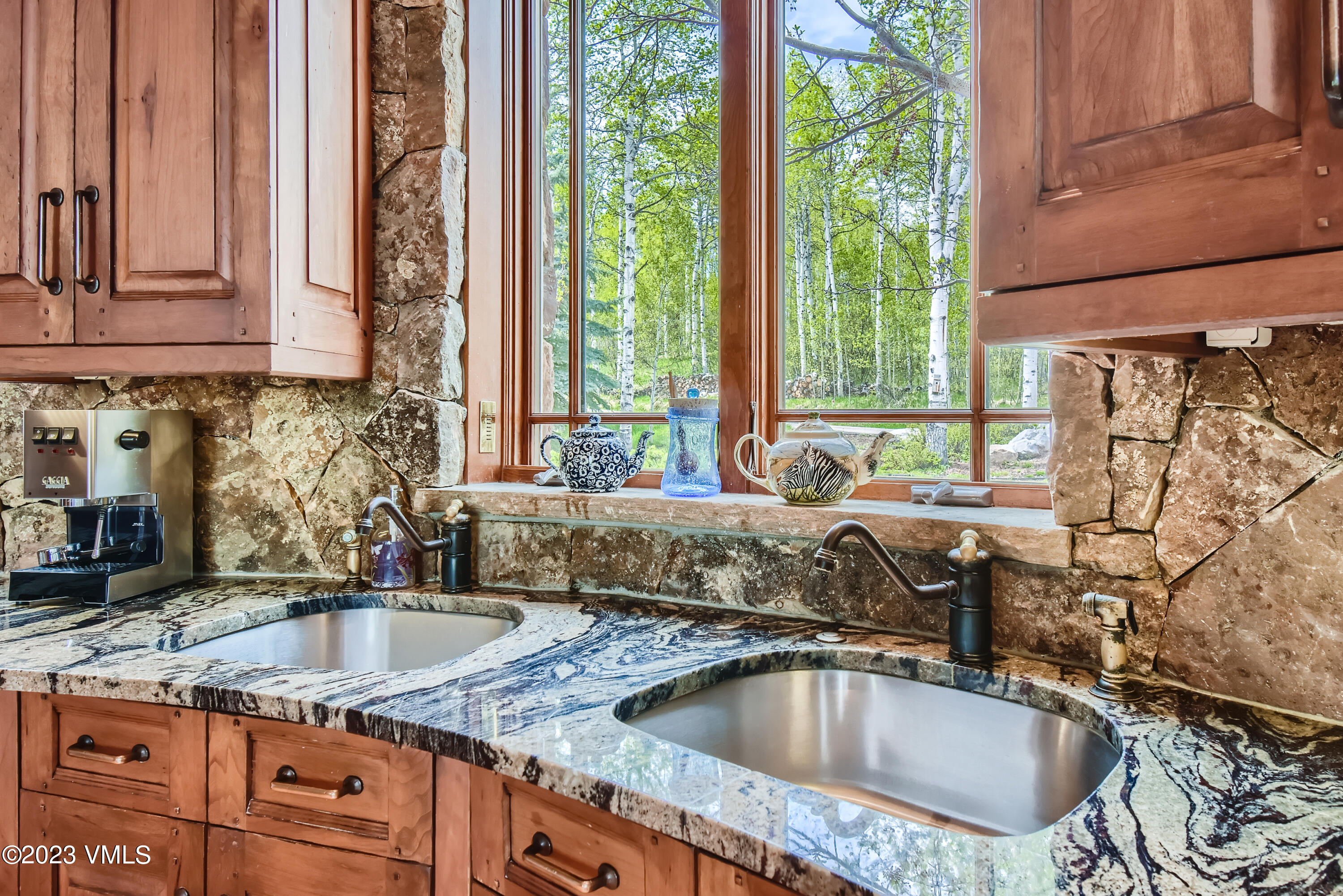 2419 Colorow Road Edwards, CO 81632 - Photo 15 of 49 13 Kitchen